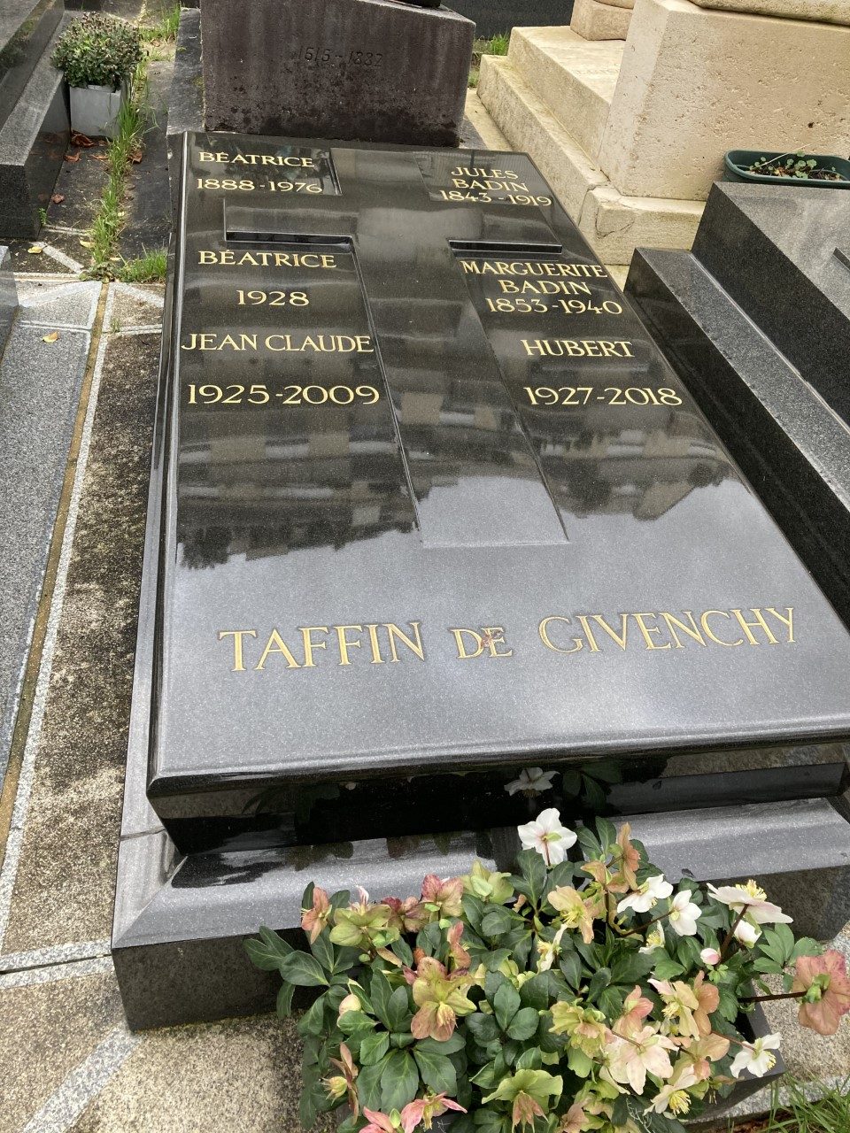 Grave of Hubert de Givenchy
