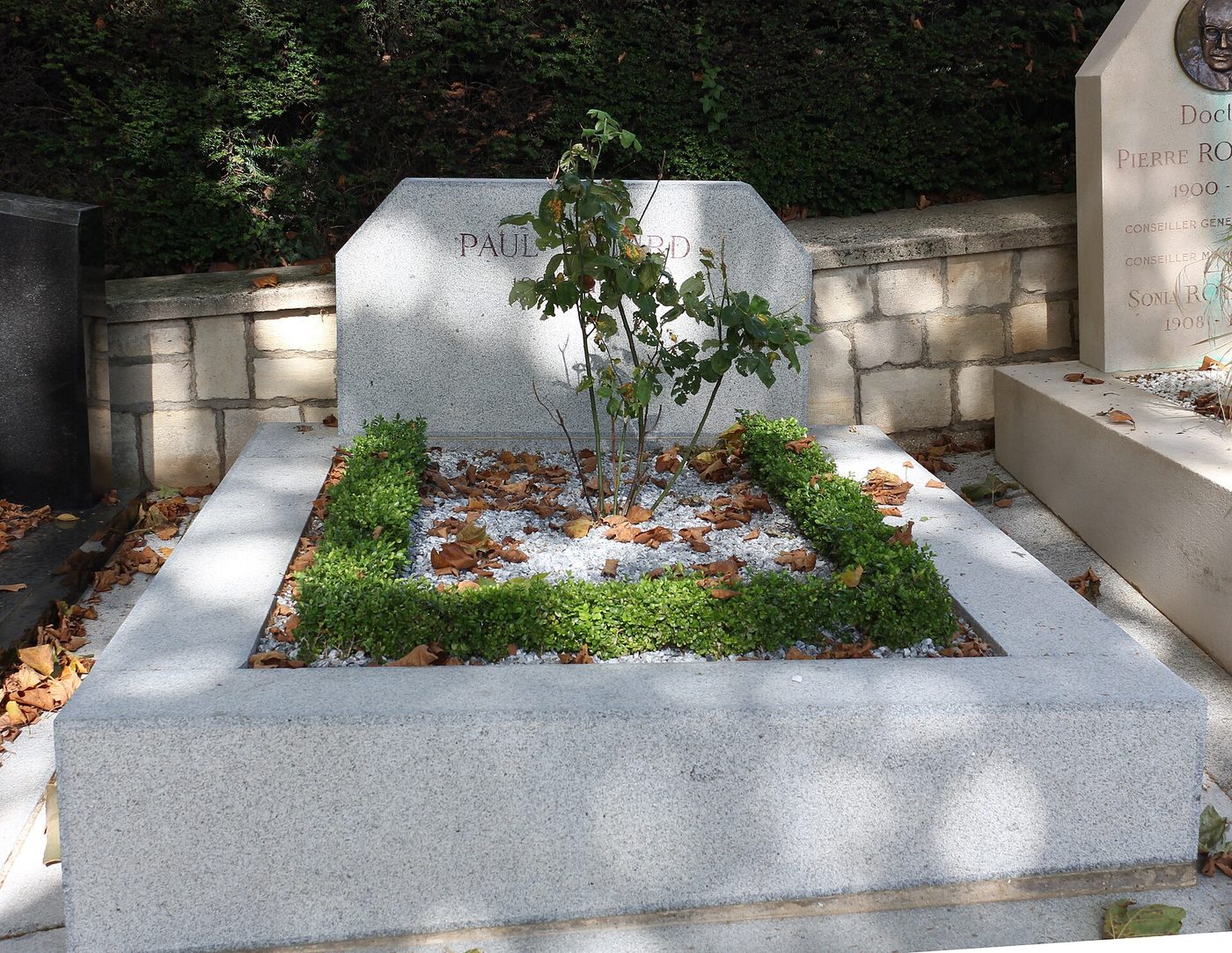 Grave of Paul Éluard