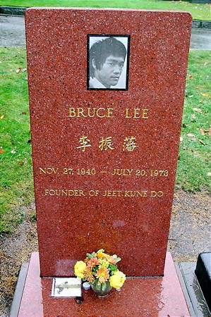 Могила: Bruce Lee