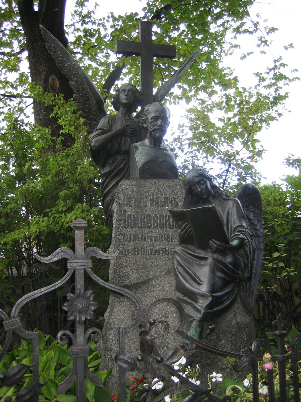 Tumba de Pyotr Ilyich Tchaikovsky