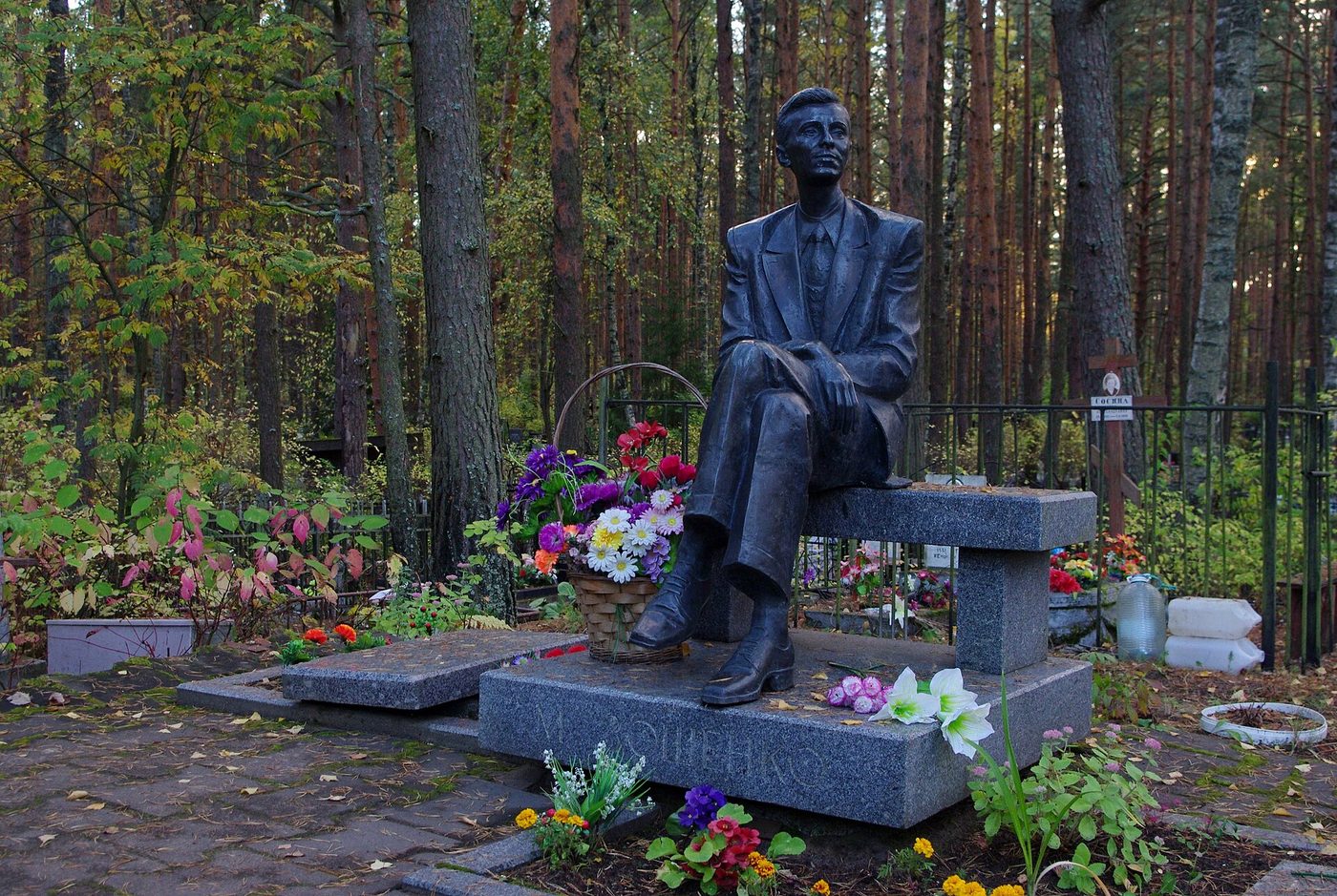 Grave of Mikhail Zoshchenko