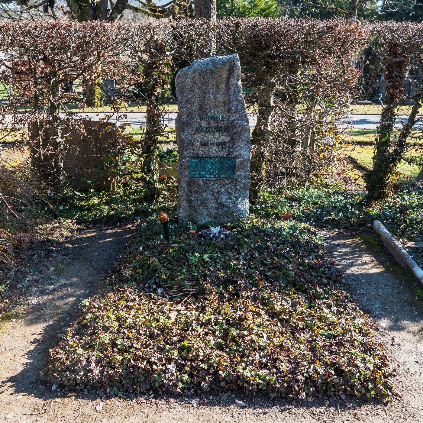 Tumba de Mikhail Bakunin
