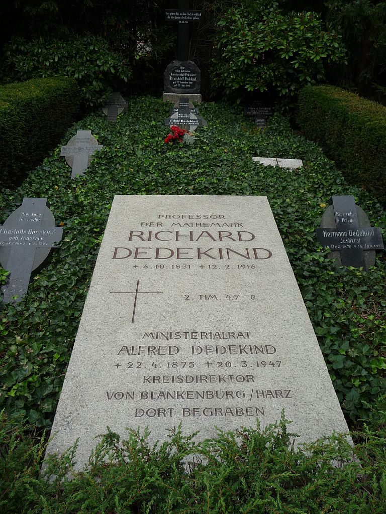 Tumba de Richard Dedekind