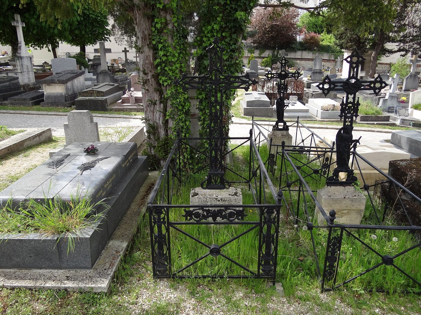 Tumba de Augustin-Louis Cauchy