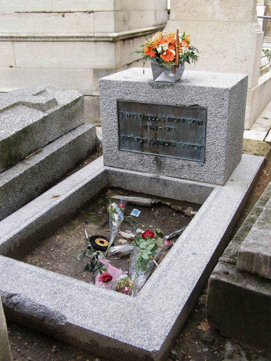 Могила: Jim Morrison