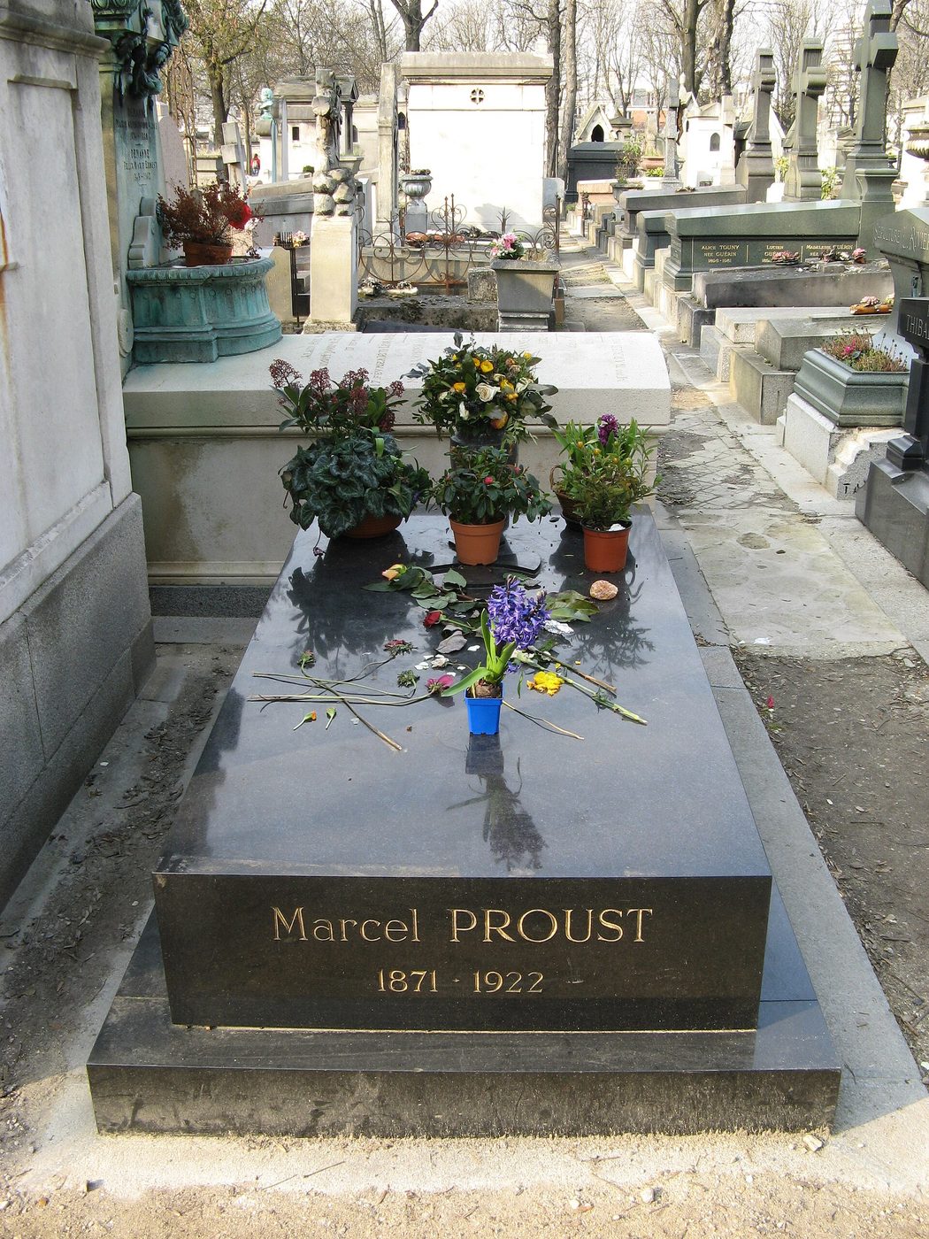Могила: Marcel Proust