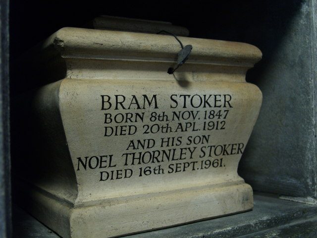 Tumba de Bram Stoker