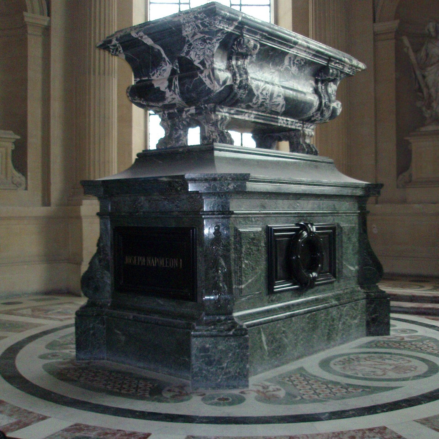 Могила: Joseph Bonaparte