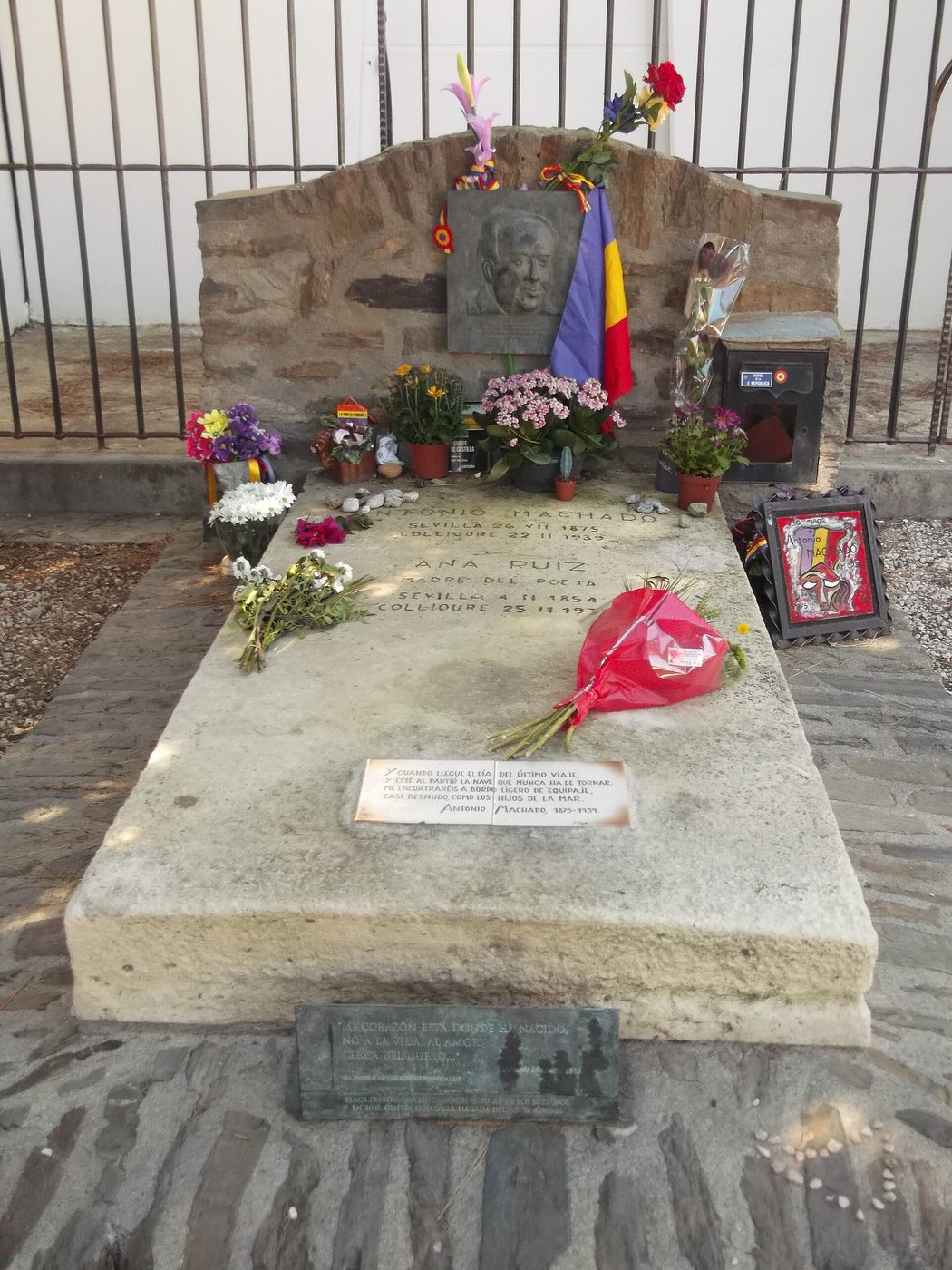 Tumba de Antonio Machado