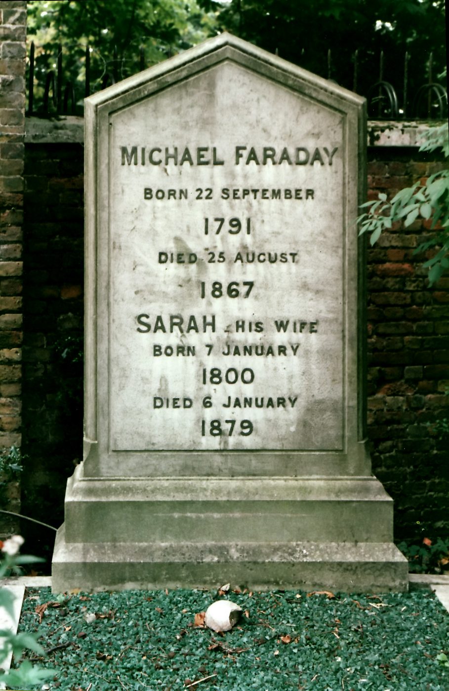 Tumba de Michael Faraday