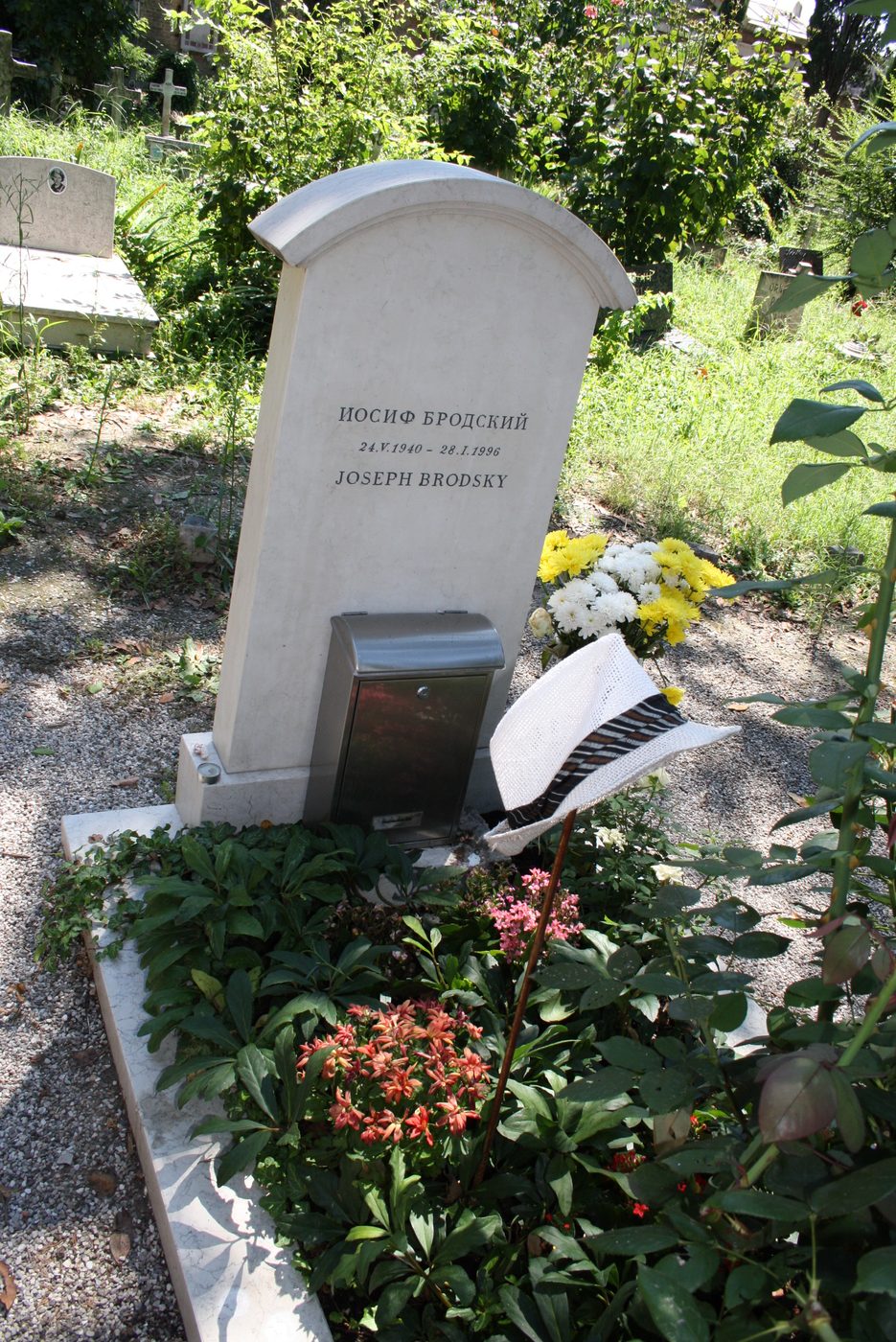 Могила: Joseph Brodsky