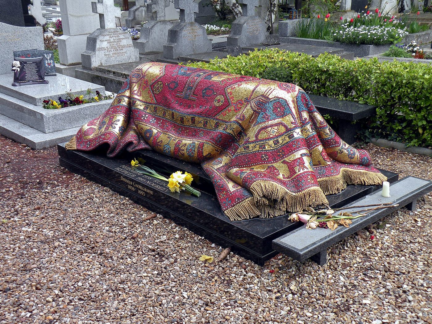 Grave of Rudolf Nureyev