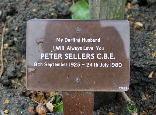 Могила: Peter Sellers