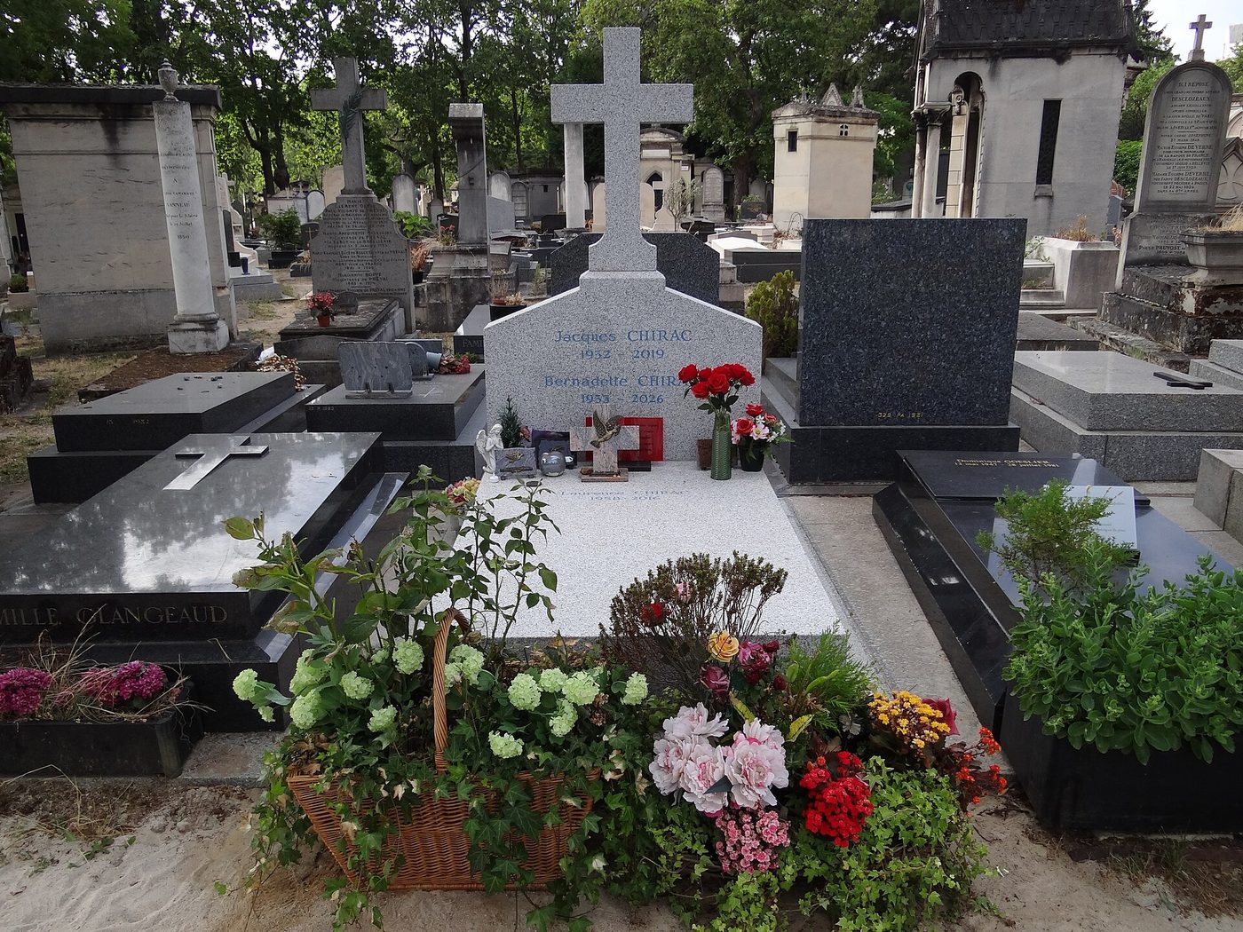 Grave of Jacques Chirac
