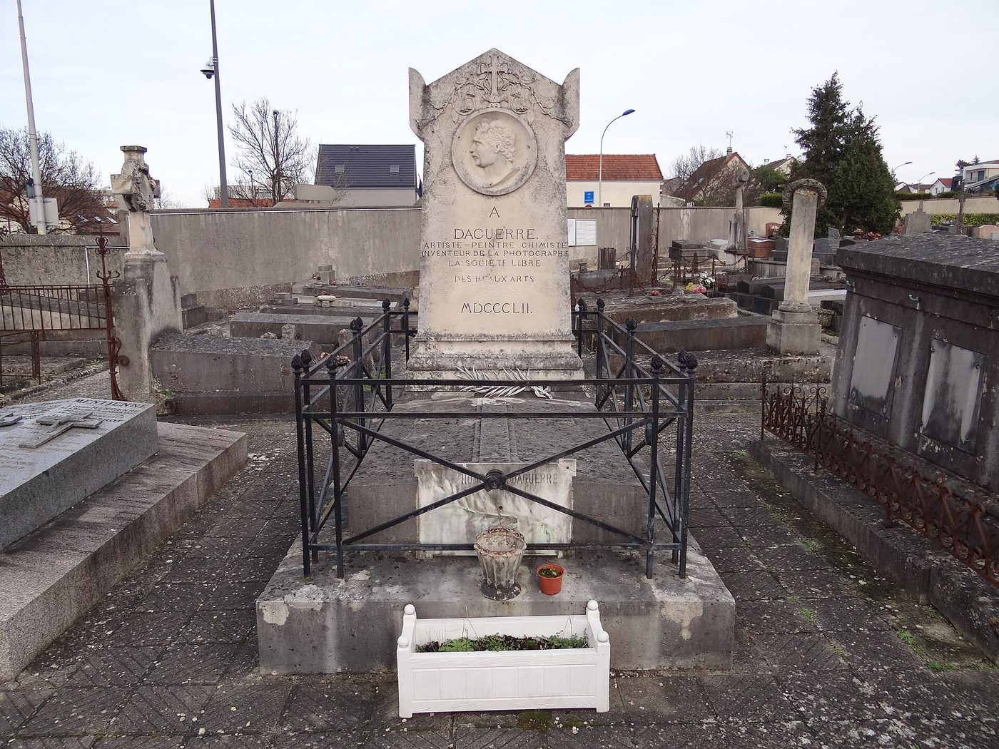 Tumba de Louis Daguerre