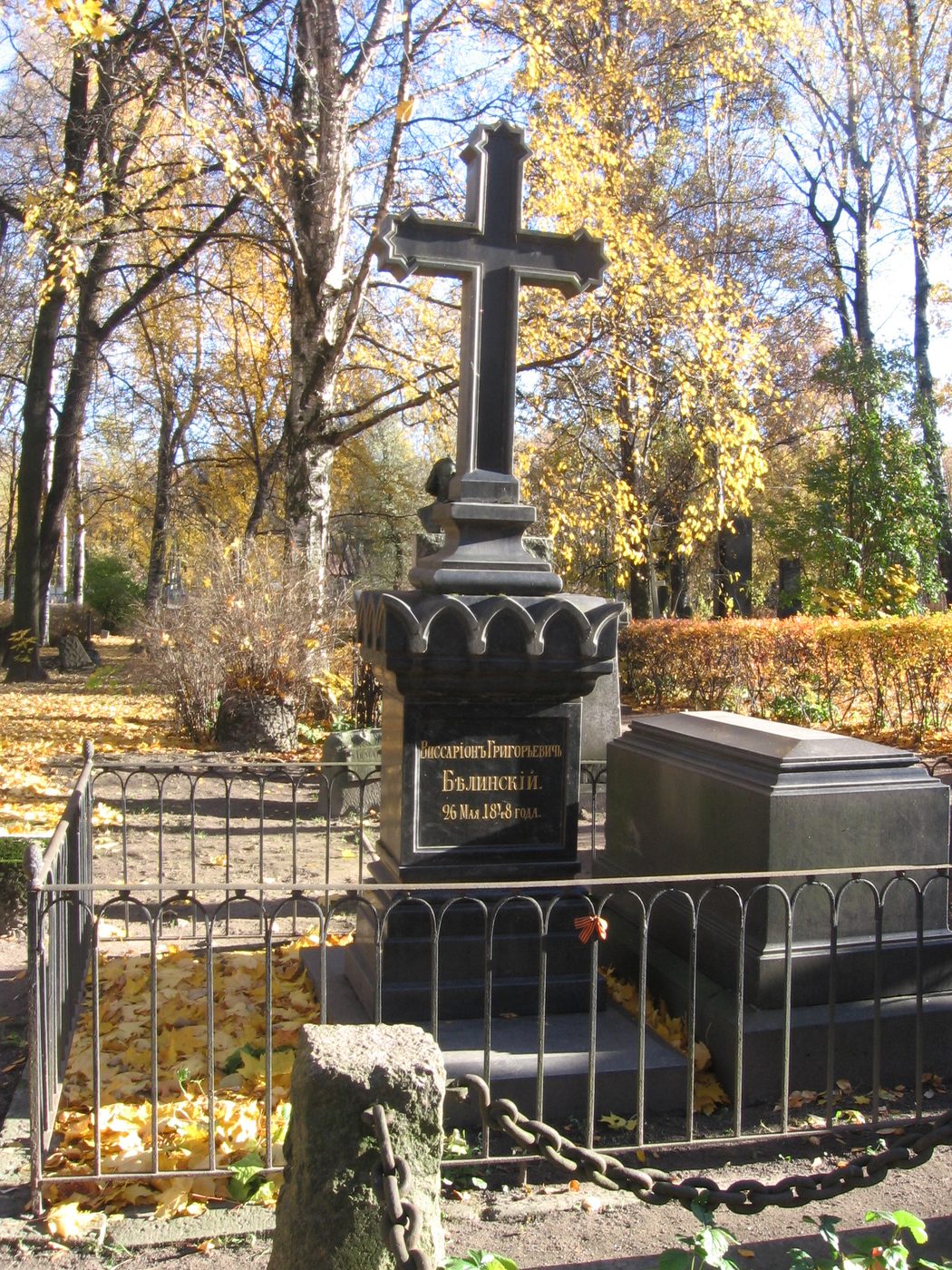 Могила: Vissarion Belinsky