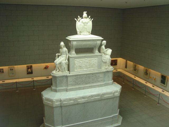 Tumba de Bernardo O'Higgins